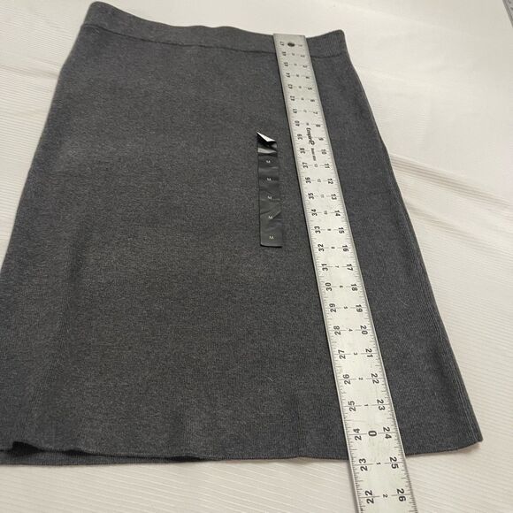 BANANA REPUBLIC Lurex Midi Sweater Skirt Women's Size Medium Gunmetal Grey - Picture 2 of 6